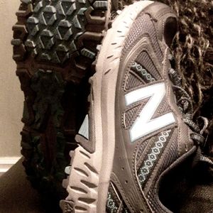 NEW BALANCE sneakers